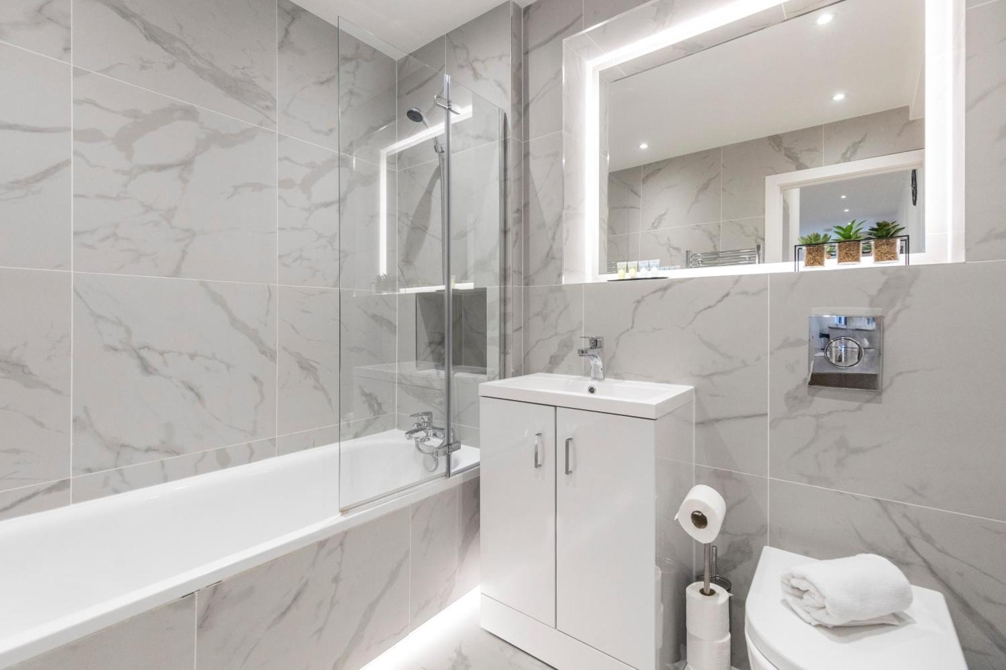 Bright And Spacious Apartment - Excellent Location Londra Dış mekan fotoğraf